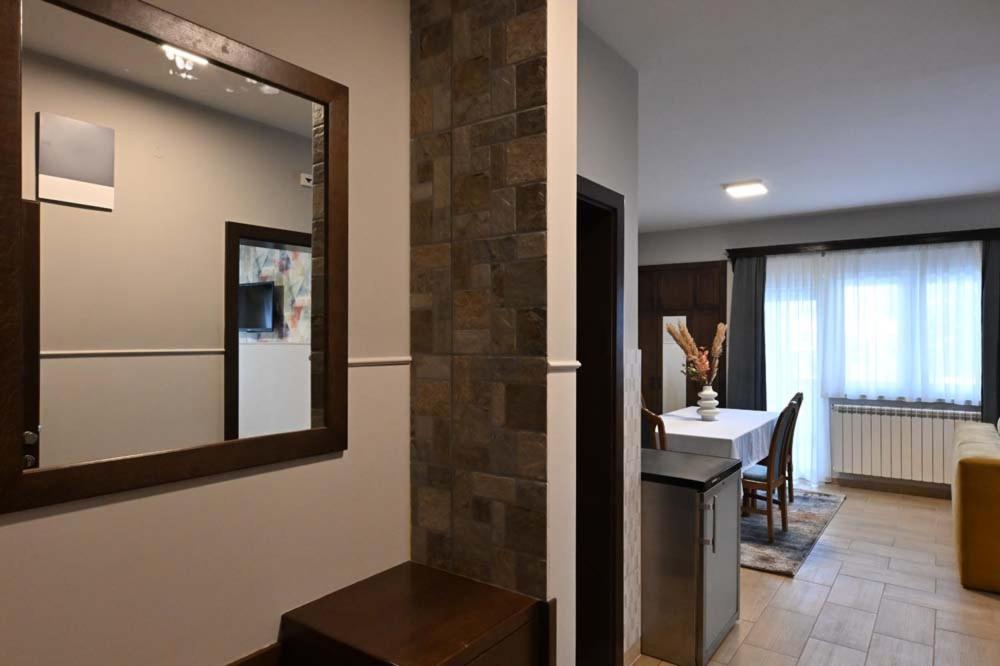 Hotel Lane Sjenica Buitenkant foto