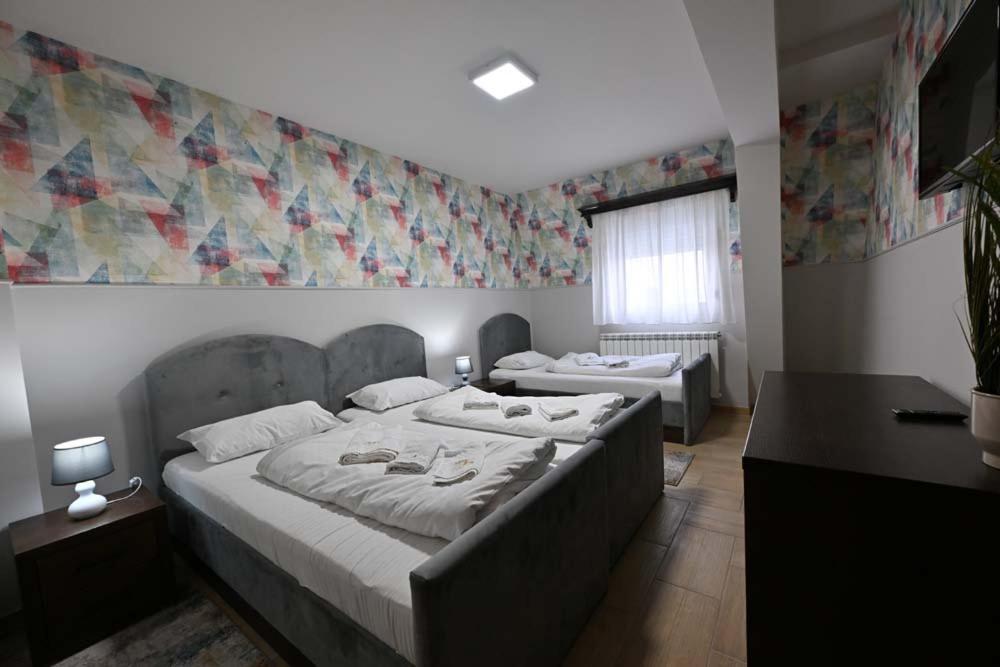Hotel Lane Sjenica Buitenkant foto