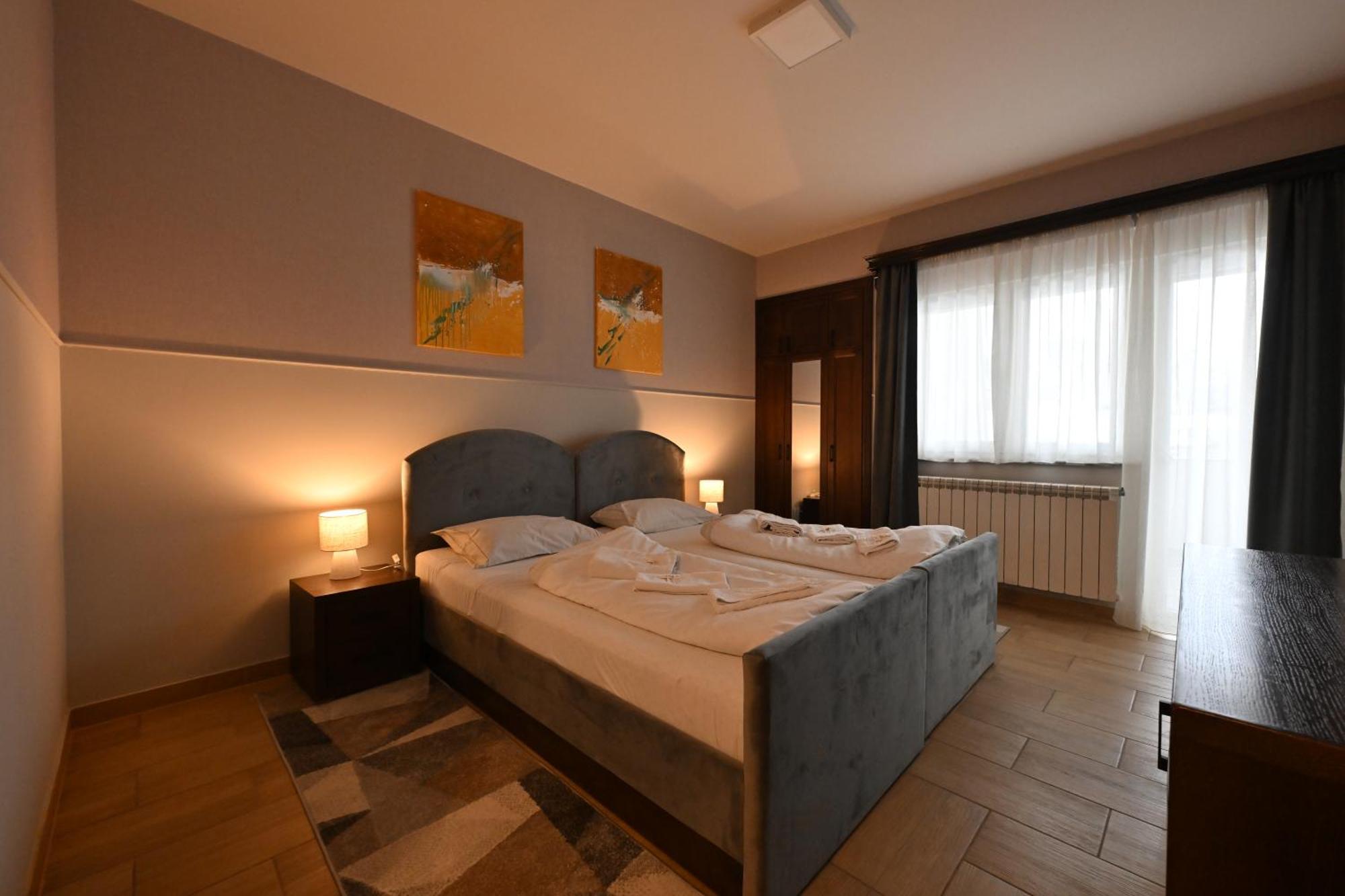 Hotel Lane Sjenica Buitenkant foto