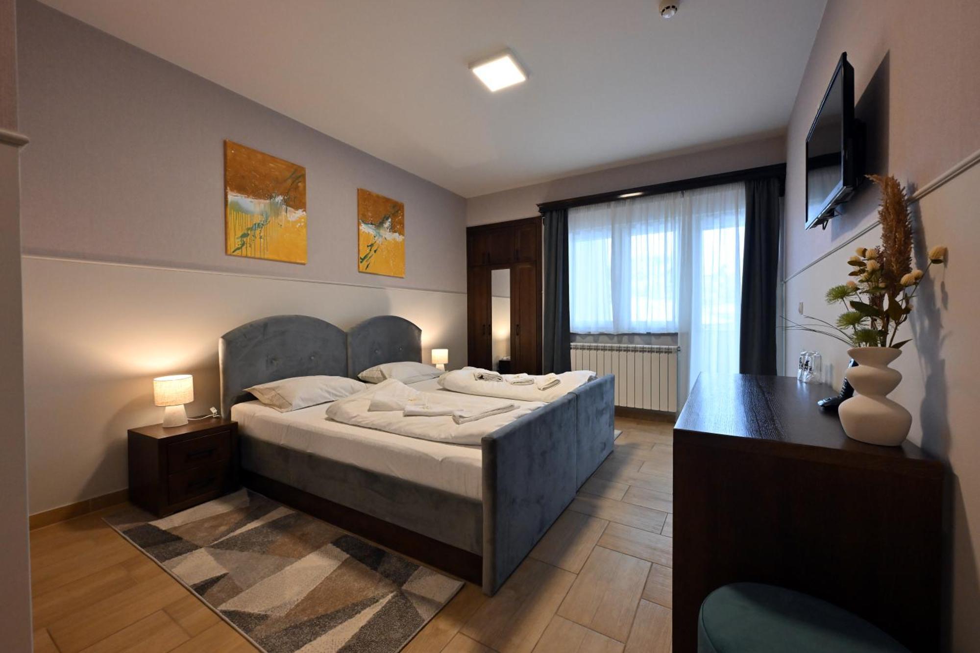 Hotel Lane Sjenica Buitenkant foto