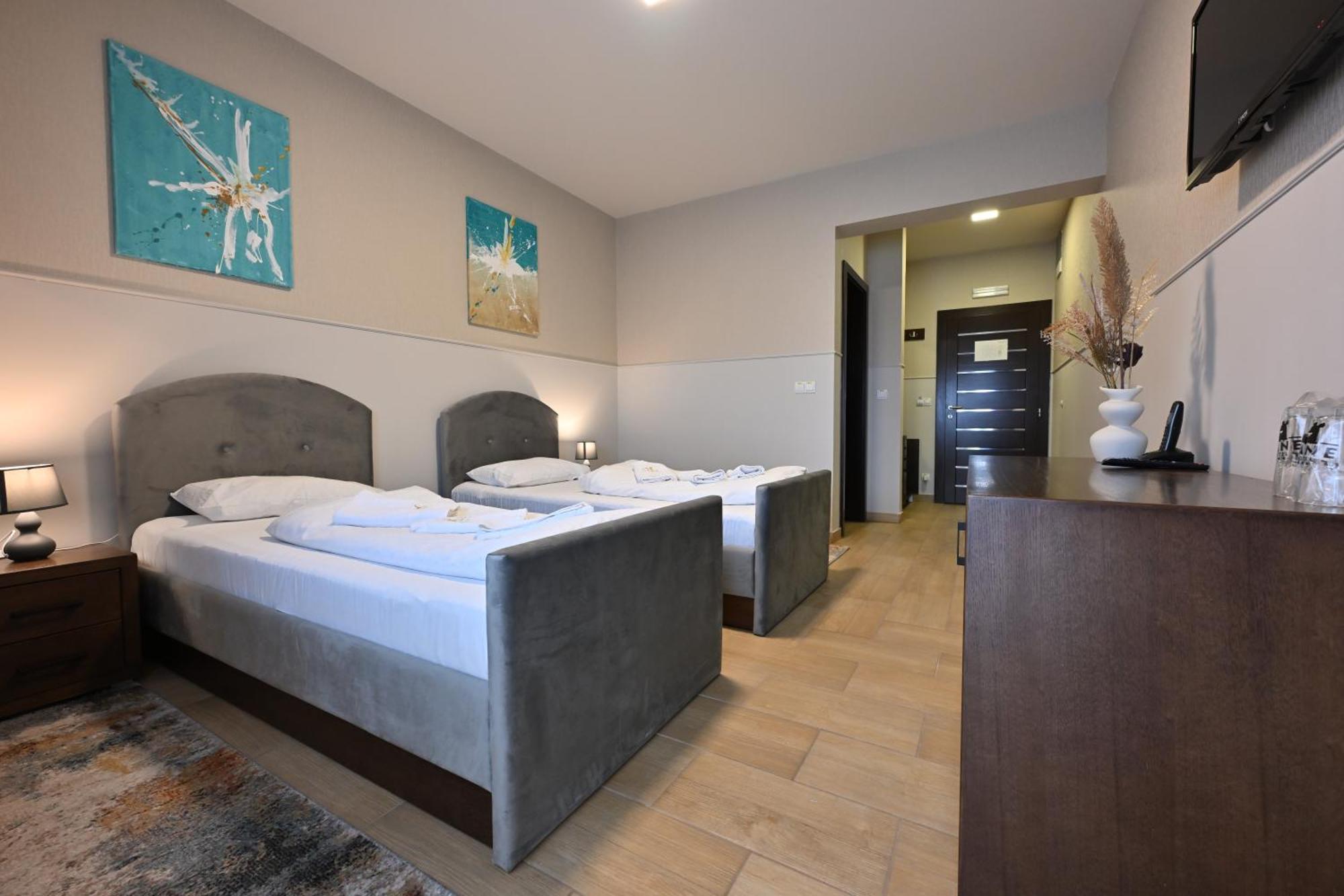 Hotel Lane Sjenica Buitenkant foto