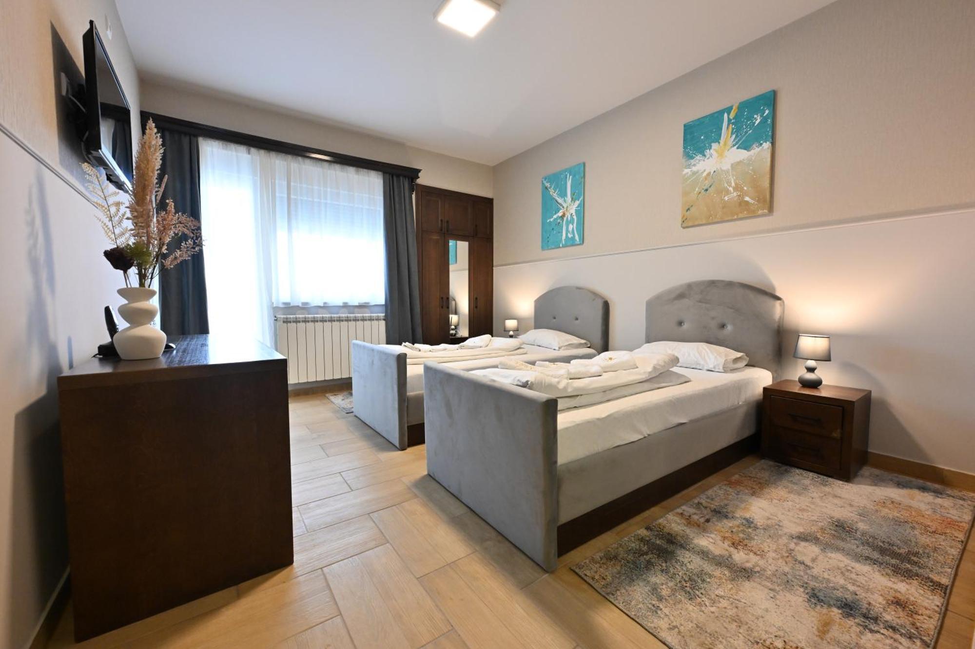 Hotel Lane Sjenica Buitenkant foto