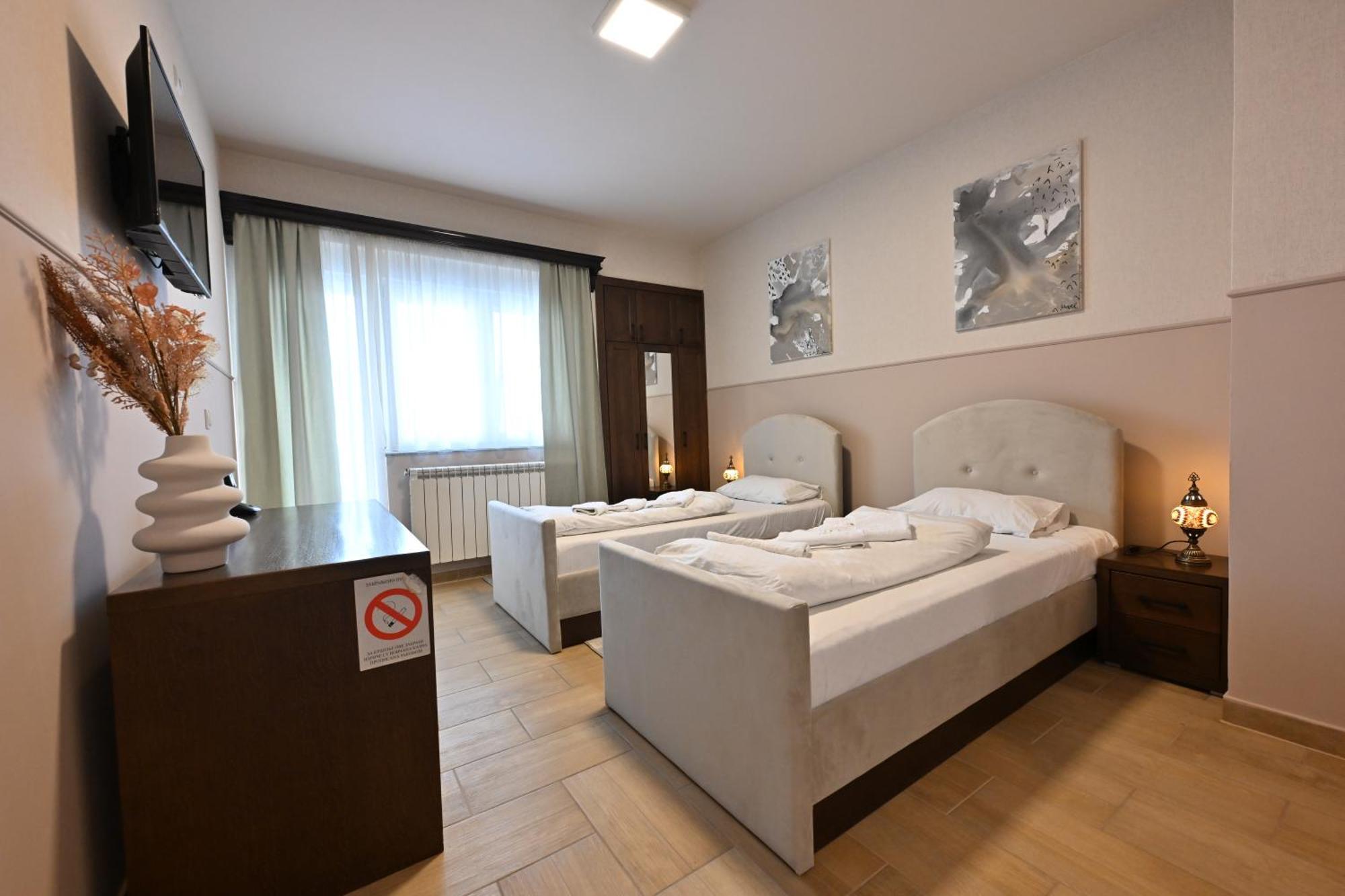 Hotel Lane Sjenica Buitenkant foto