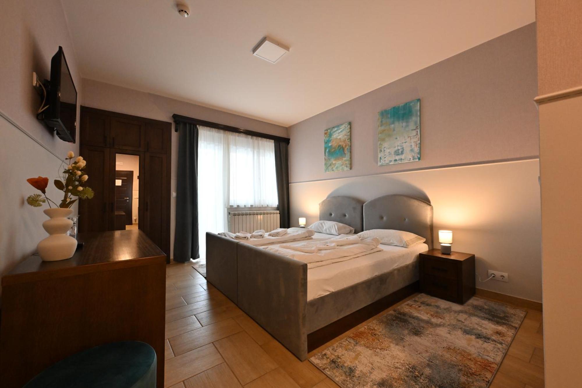 Hotel Lane Sjenica Buitenkant foto
