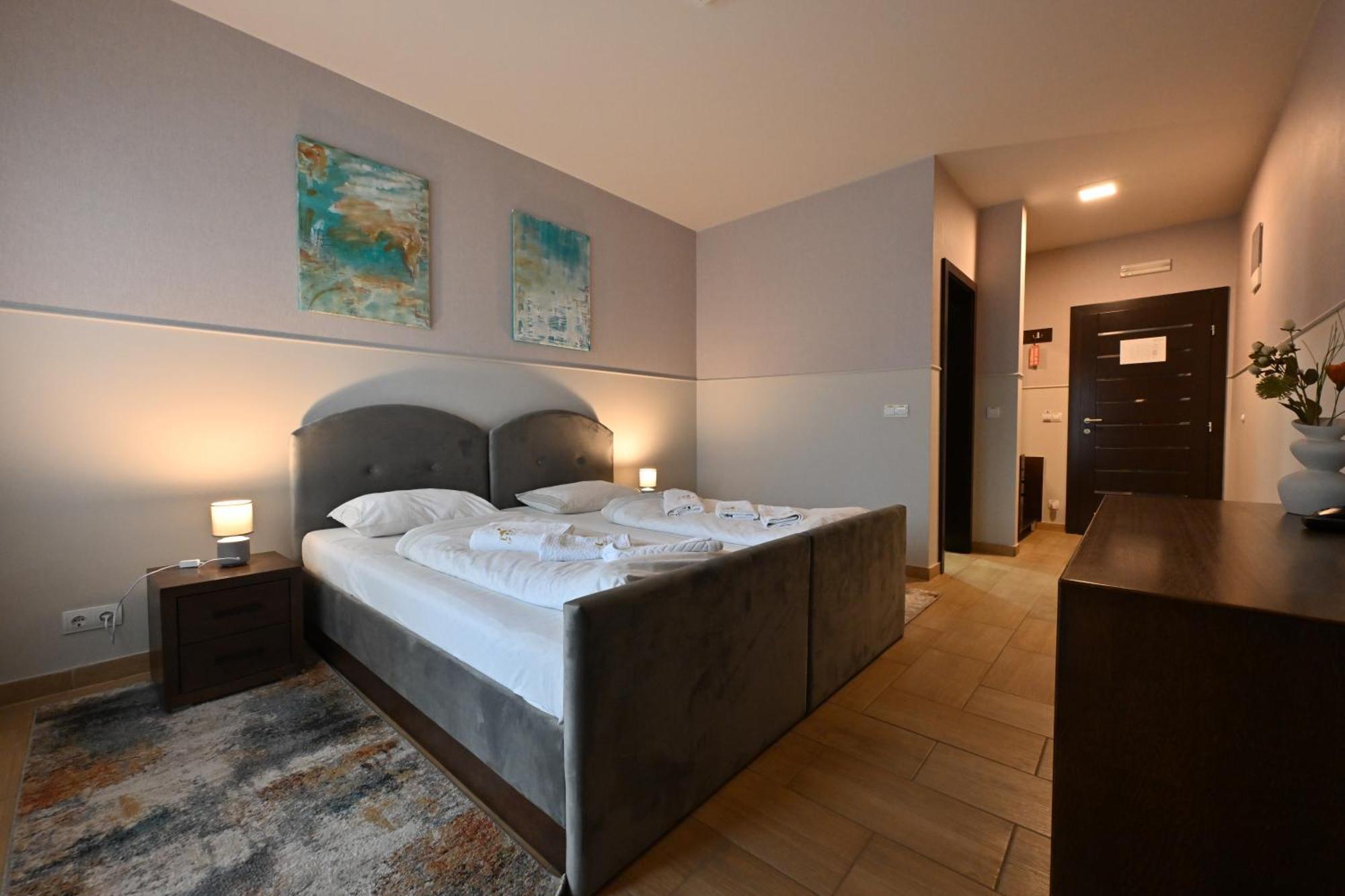 Hotel Lane Sjenica Buitenkant foto