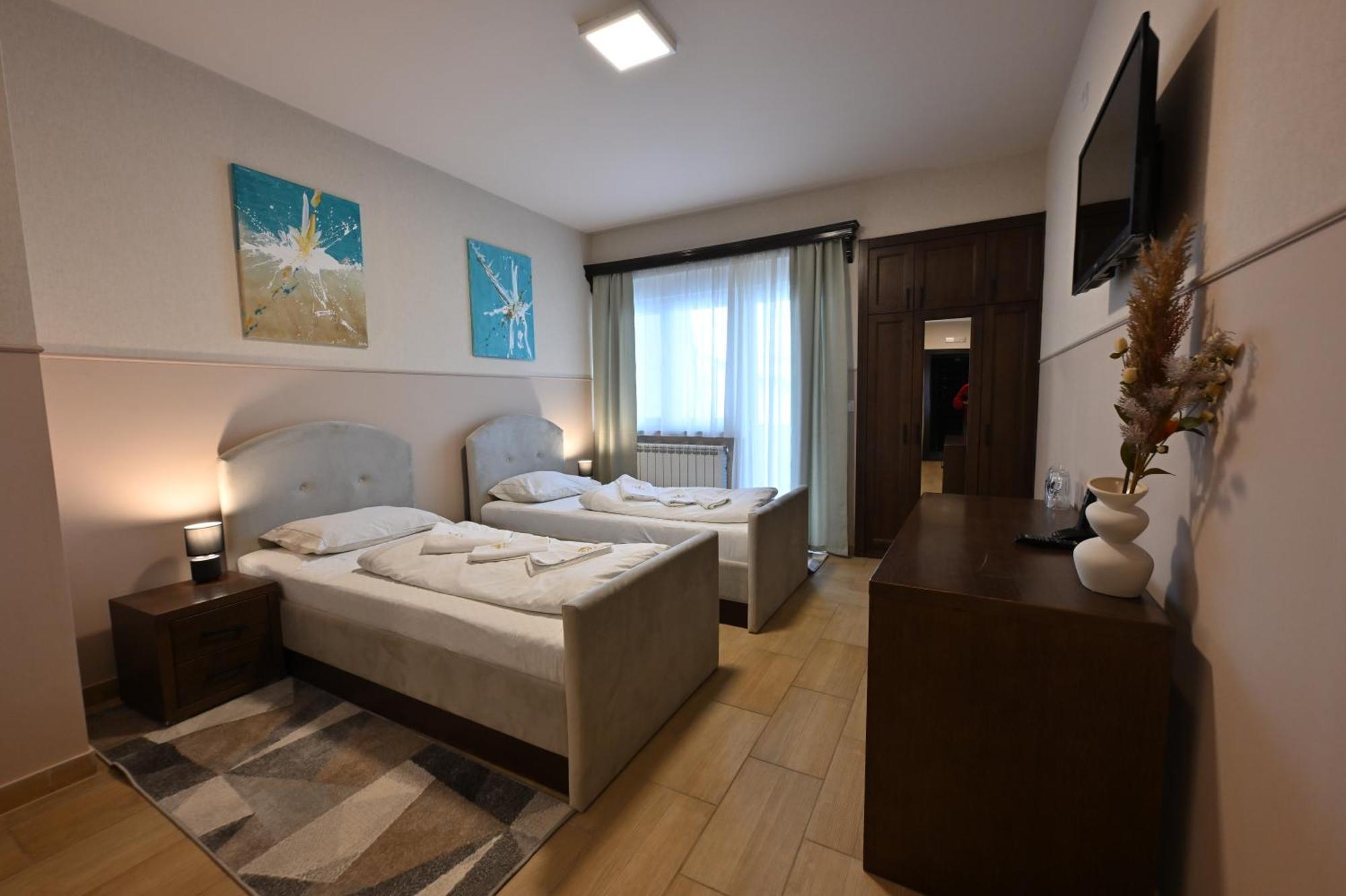 Hotel Lane Sjenica Buitenkant foto
